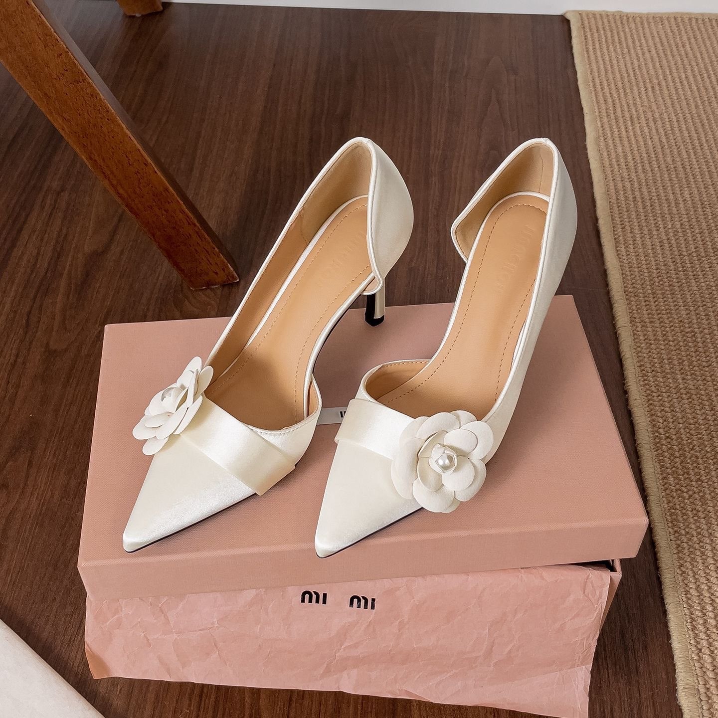 Saten Sivri Burun Stiletto Top - Women Formal Wear Sale incelemesi ve fiyatı