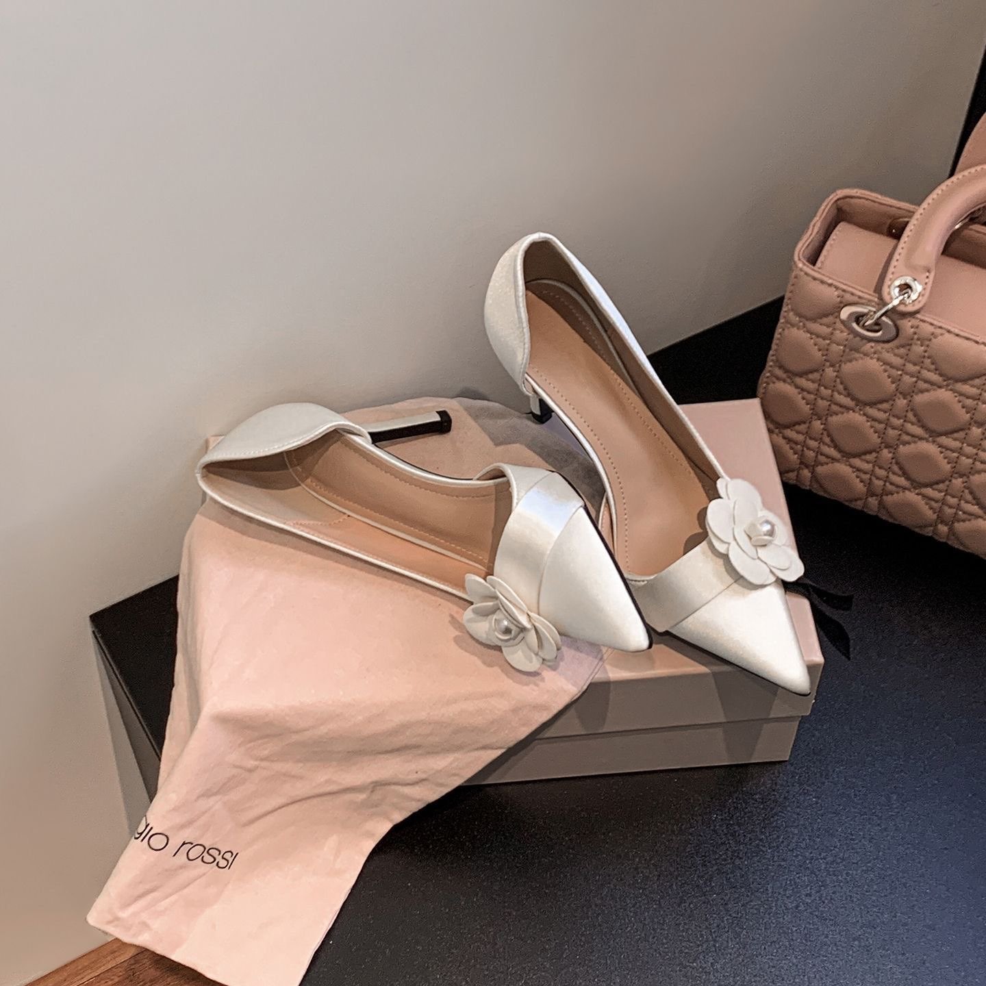 Saten Sivri Burun Stiletto Top - Women Formal Wear Sale incelemesi ve fiyatı