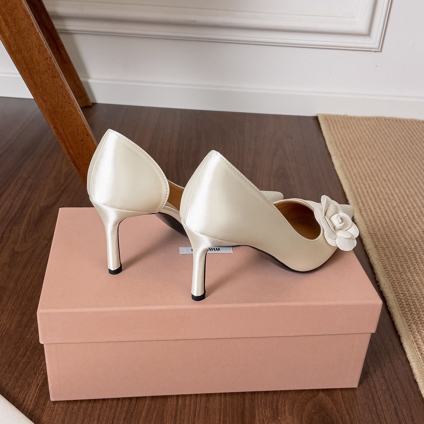 Saten Sivri Burun Stiletto Top - Women Formal Wear Sale incelemesi ve fiyatı